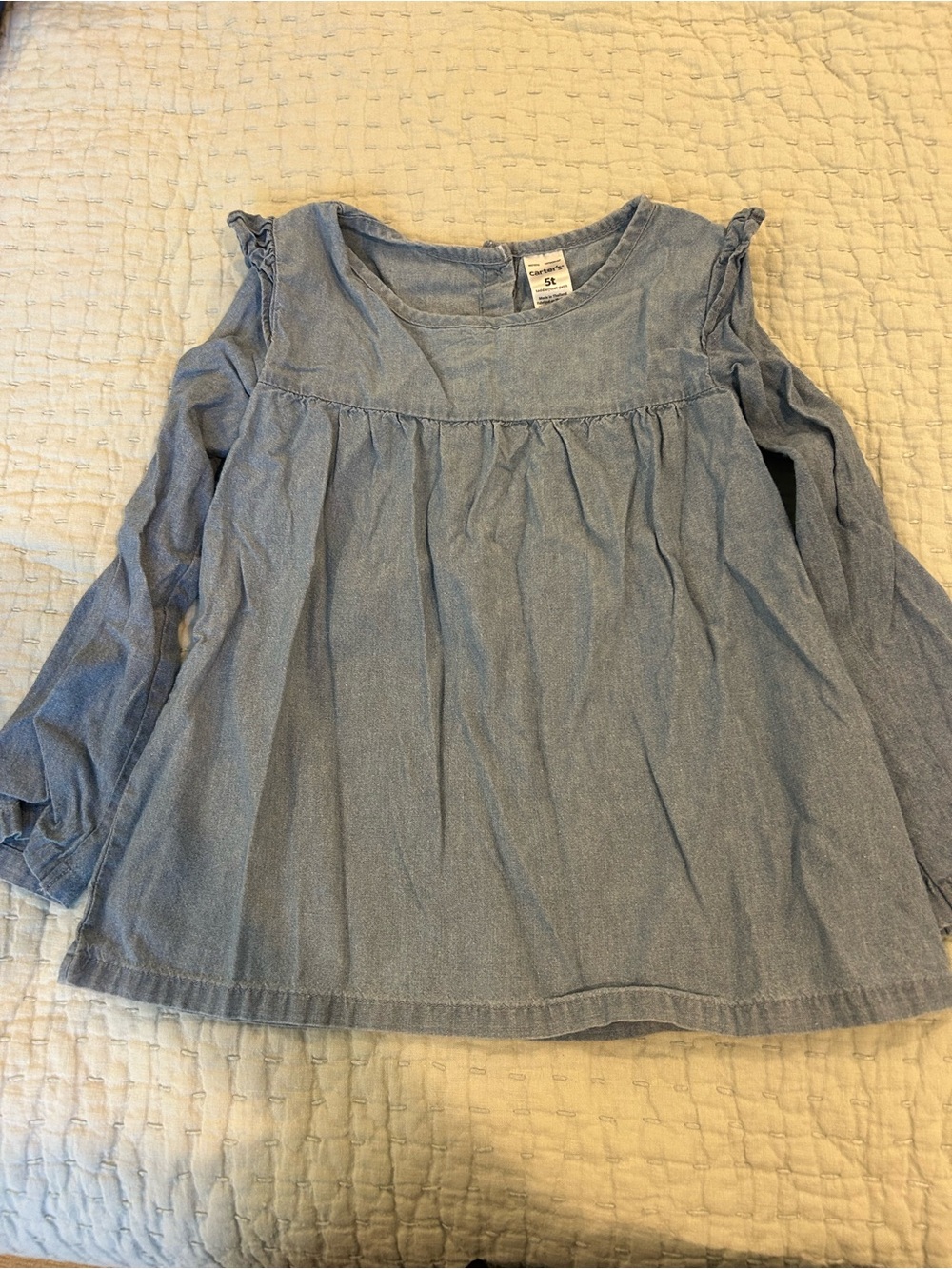 Carter’s girls chambray blouse. Size 5.